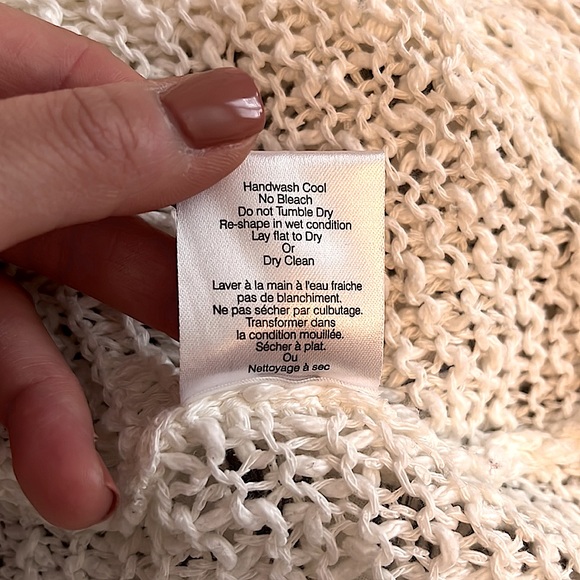 ARITZIA Talula Loose Knit V-Neck Sweater // Size S - Picture 8 of 8